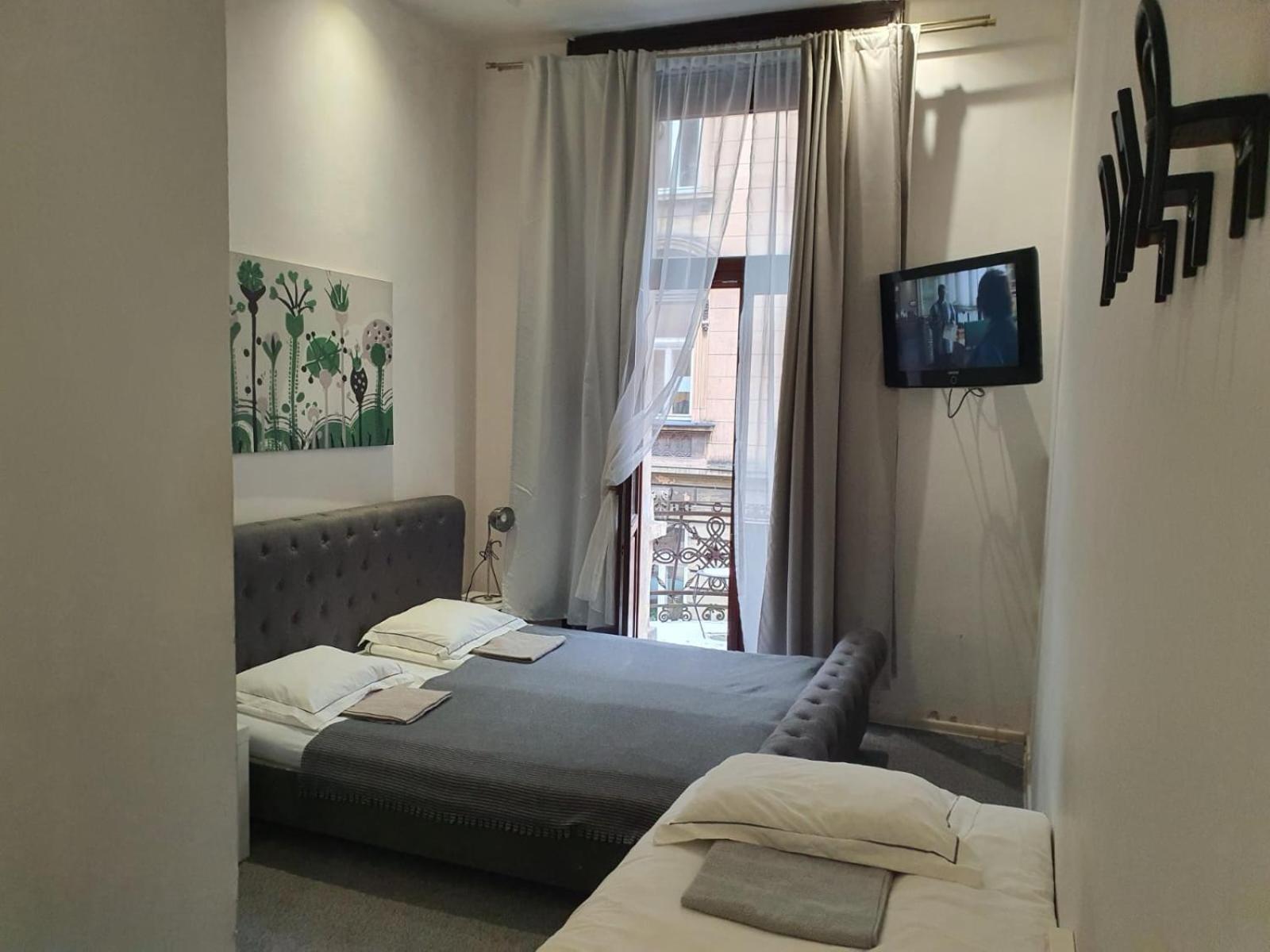 Harmony Aparthotel Краков Экстерьер фото