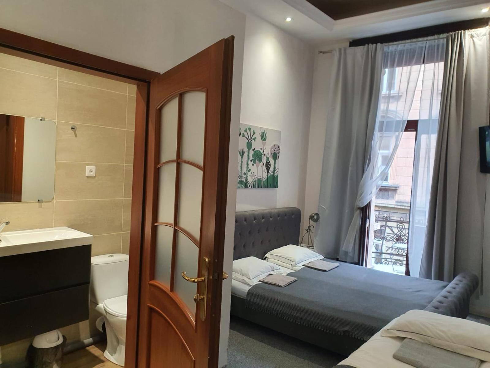 Harmony Aparthotel Краков Экстерьер фото