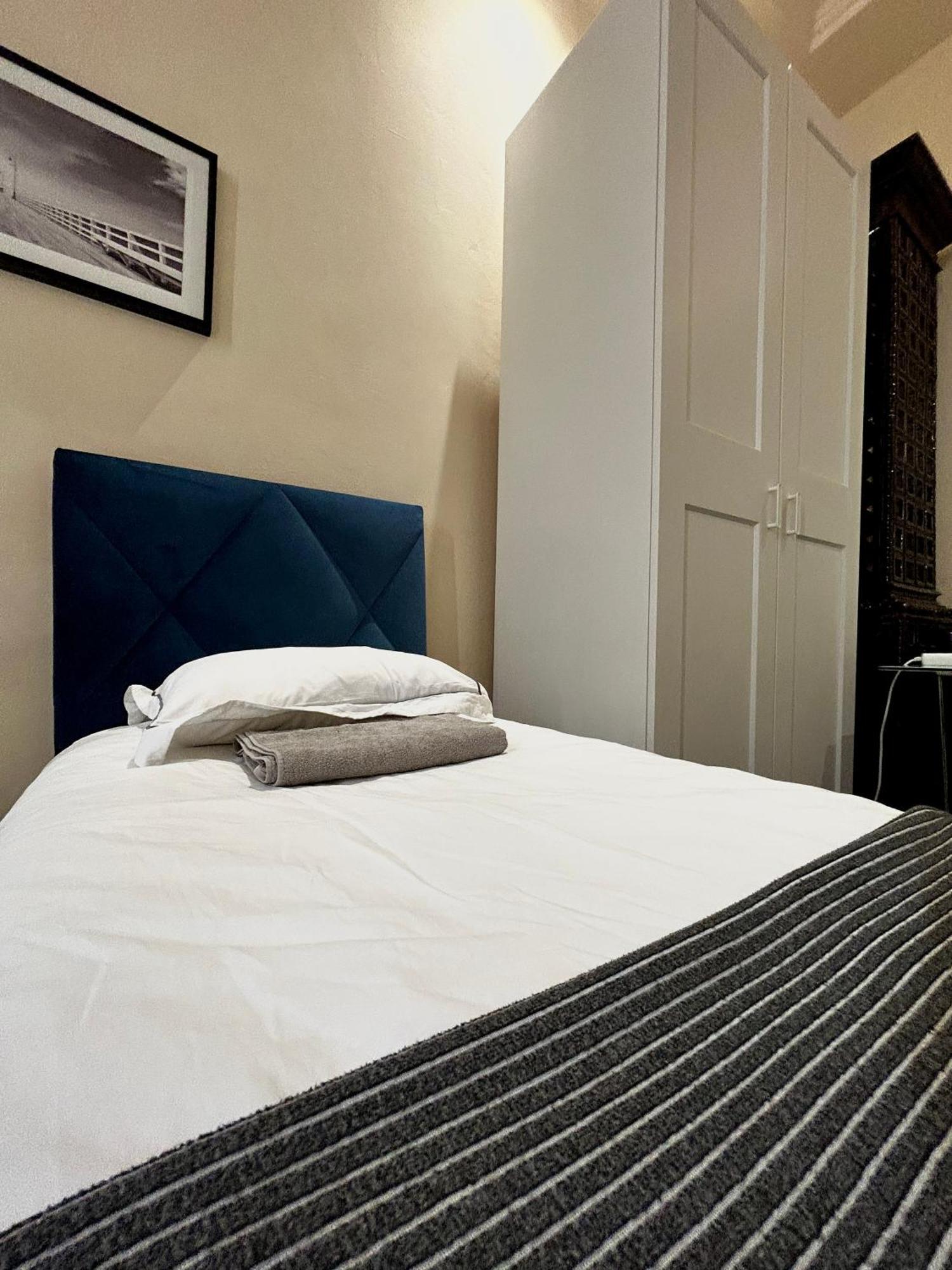 Harmony Aparthotel Краков Экстерьер фото