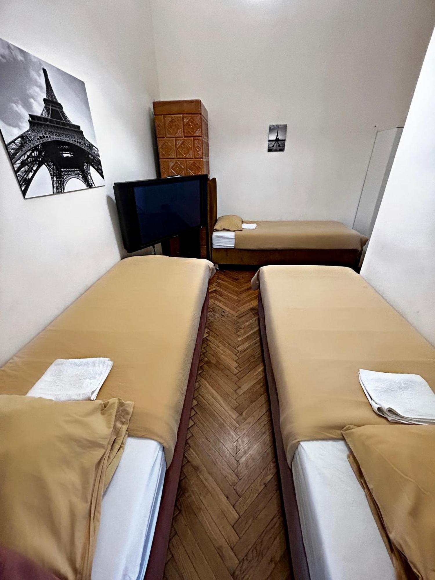 Harmony Aparthotel Краков Экстерьер фото