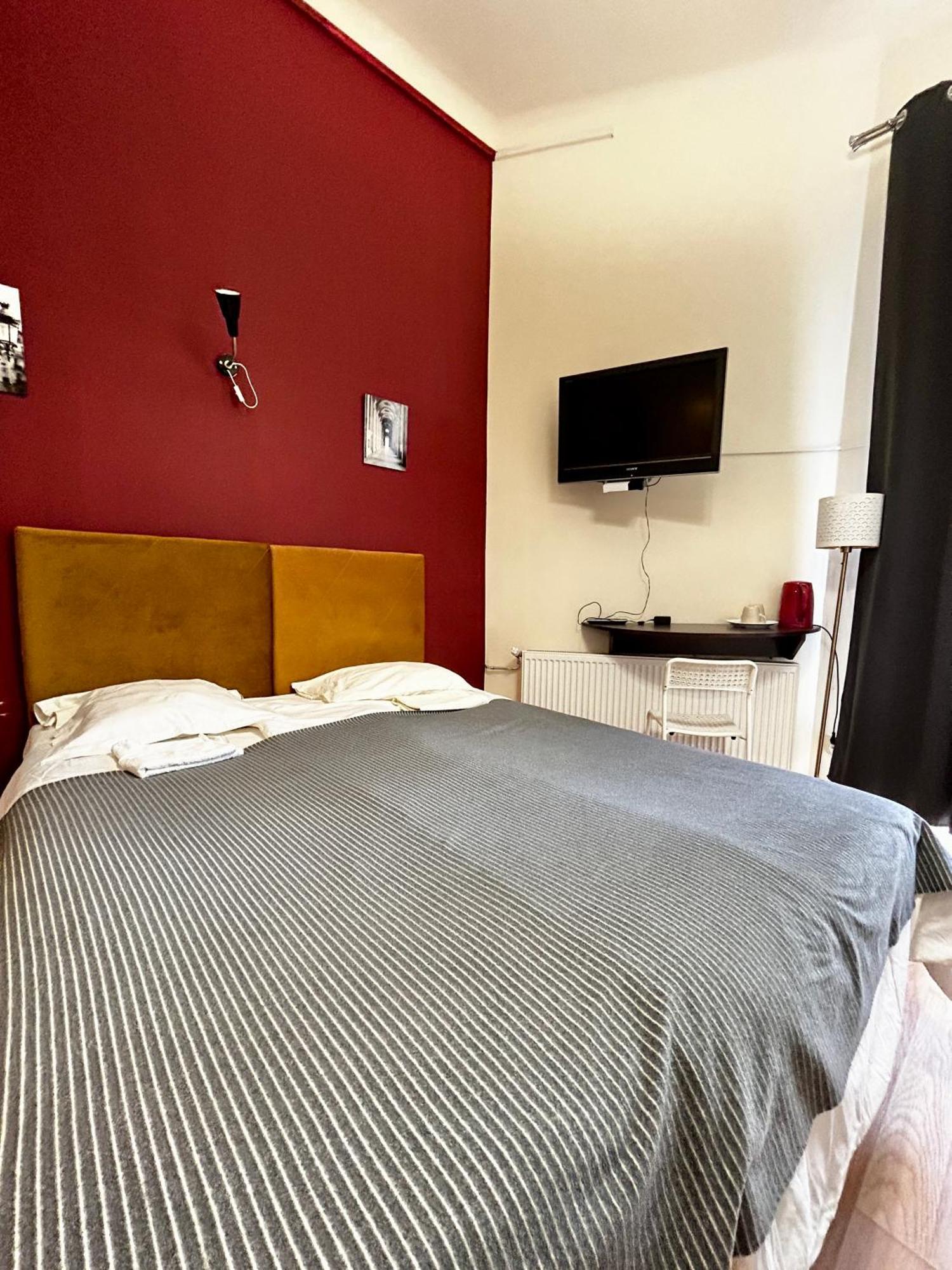 Harmony Aparthotel Краков Экстерьер фото