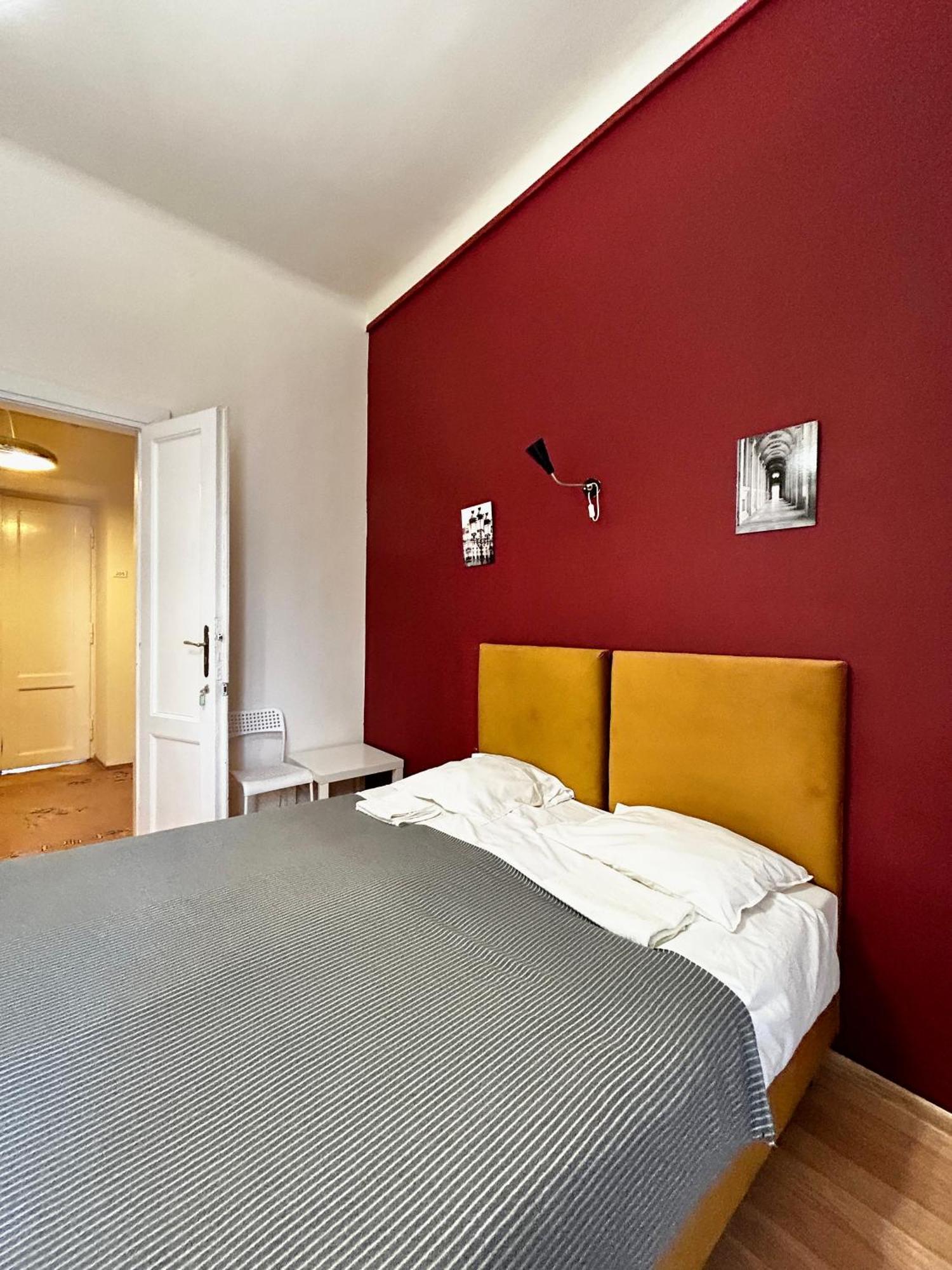 Harmony Aparthotel Краков Экстерьер фото