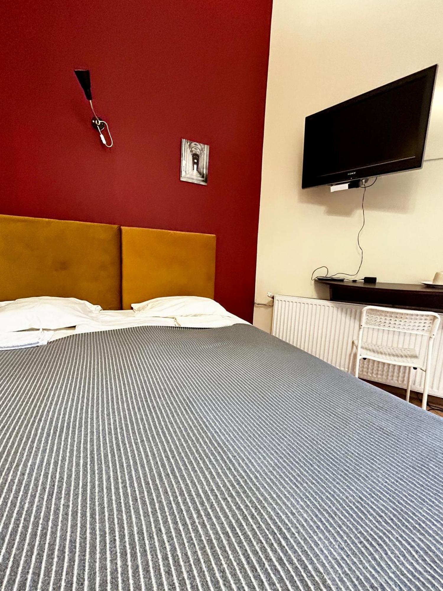Harmony Aparthotel Краков Экстерьер фото